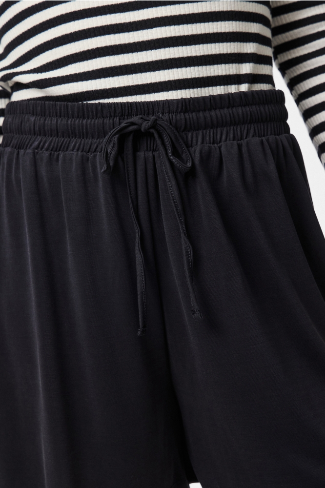 PCANORA HW SHORTS JRS NOOS BC 17148783 BLACK